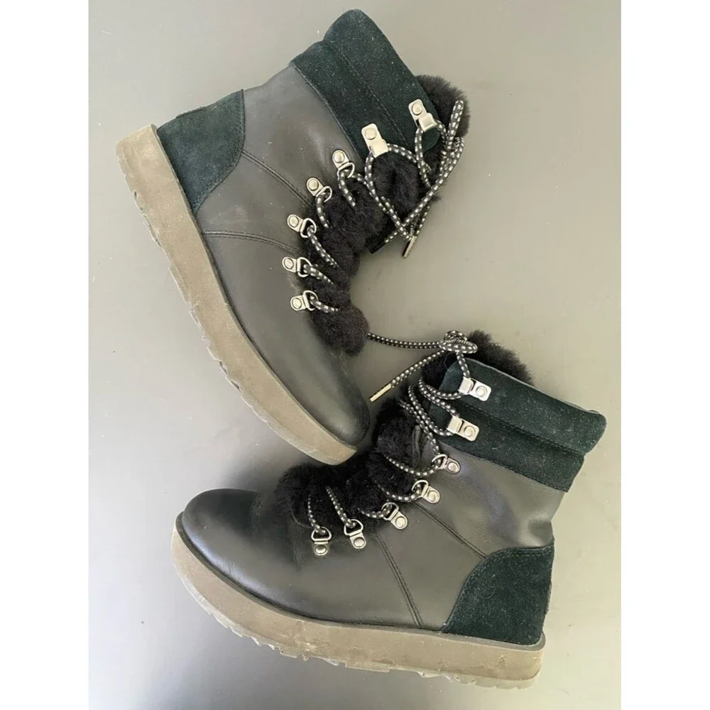 UGG Black Faux-Fur Lace-Up Women's Ankle Boots Sz 7 Rich Ski Resort Boho Chic